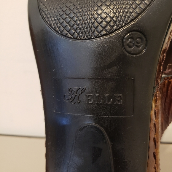 NEW ELLE SHOES MULTI COLOR GOLDS AND BROWNS SIZE 9 VELCRO COMFORT 25.00 OFFER - Picture 7 of 10